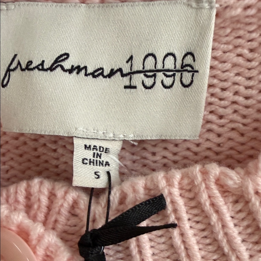 Freshman Pink Floral Eyelet Knit Cardigan - Picture 3 of 4